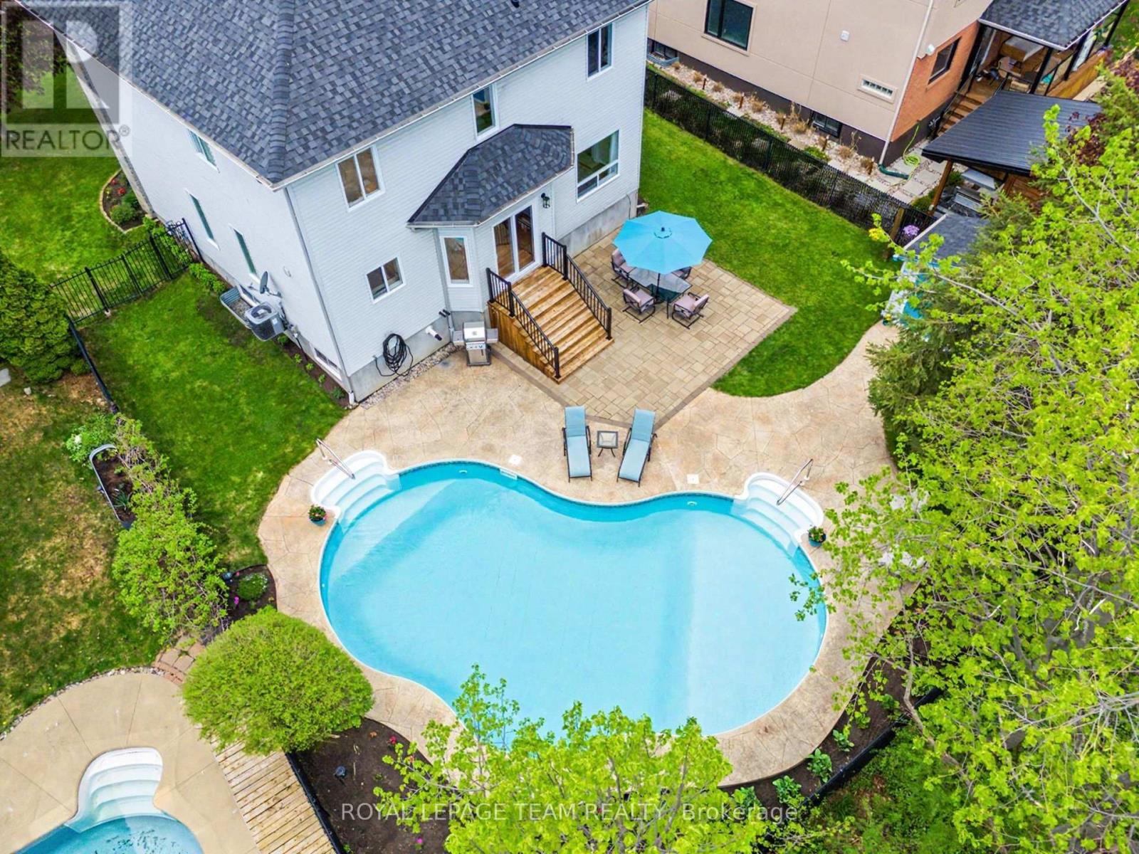 15 LADYBIRDS CRESCENT - 40