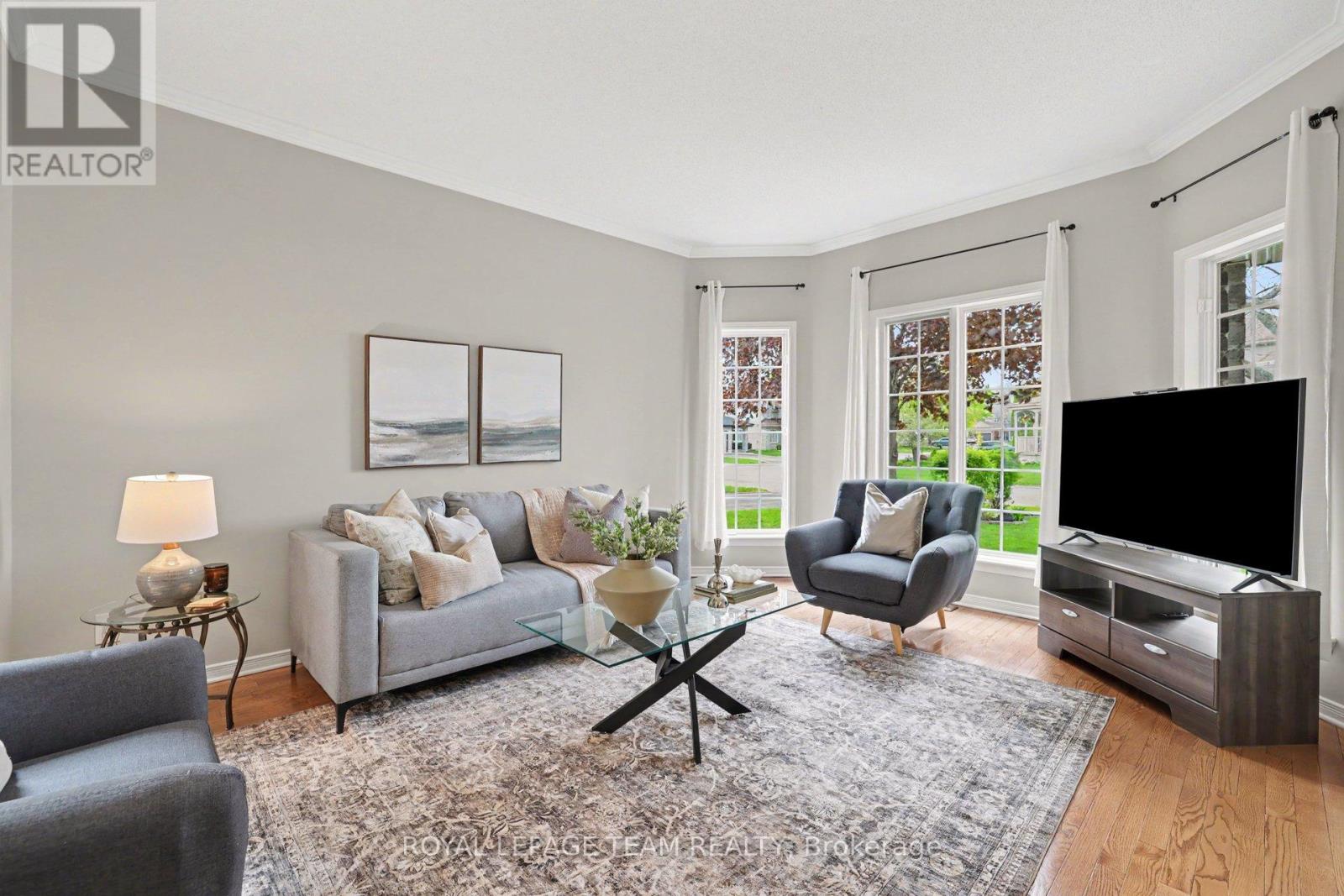 15 LADYBIRDS CRESCENT - 8