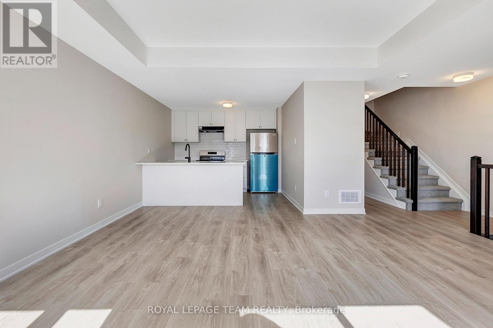 2 Bed, 3 Bath House for Rent in Ottawa – 920 PARNIAN PRIVATE, Ottawa – MLS# X13153722 - Image 12