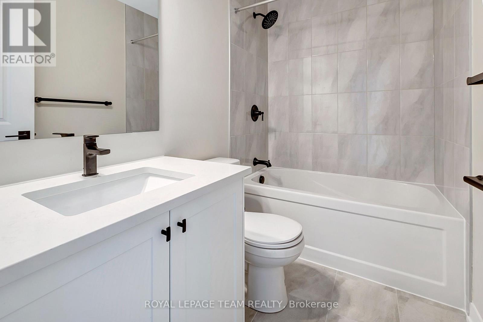 2 Bed, 3 Bath House for Rent in Ottawa – 920 PARNIAN PRIVATE, Ottawa – MLS# X13153722 - Image 20