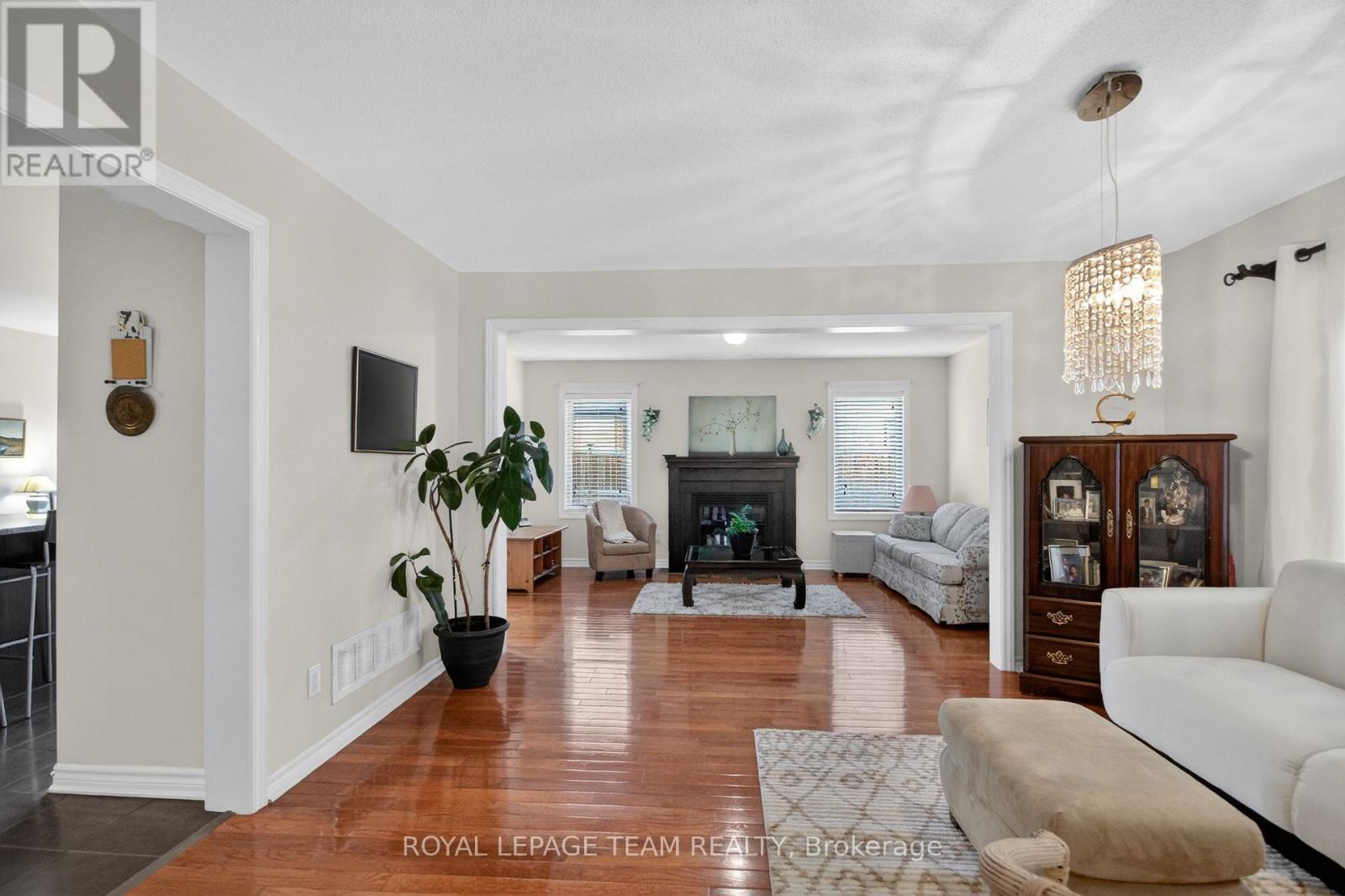 232 RIVERTREE STREET - 13