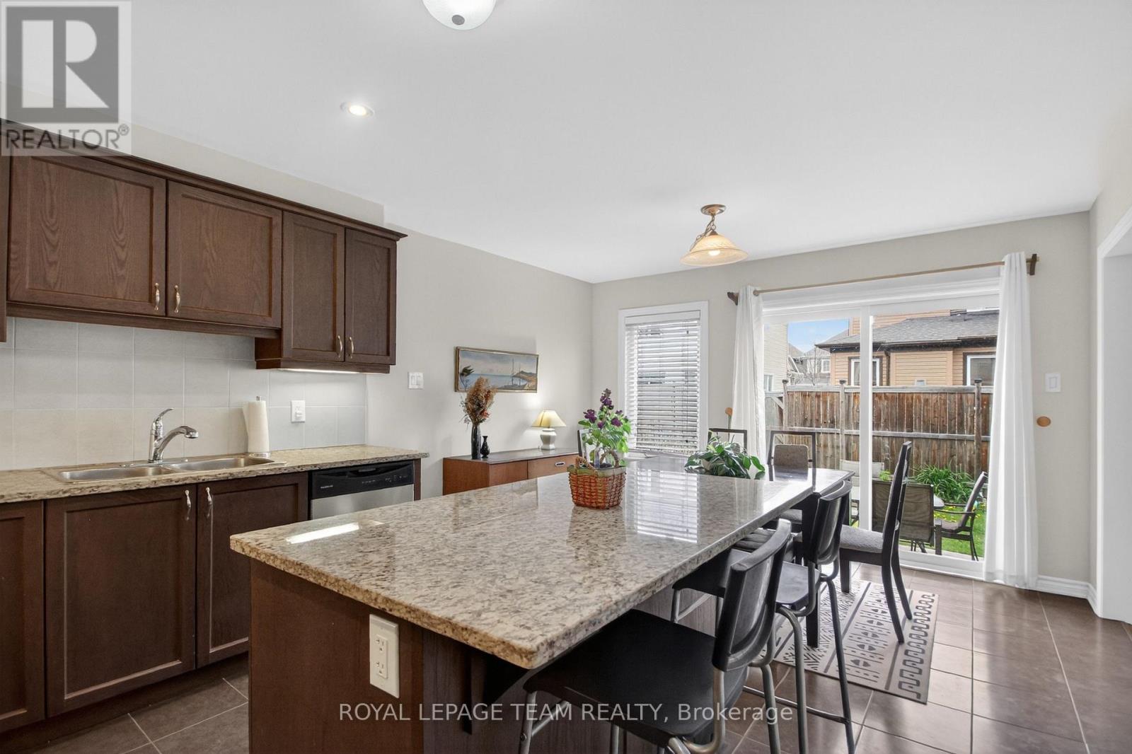 232 RIVERTREE STREET - 15