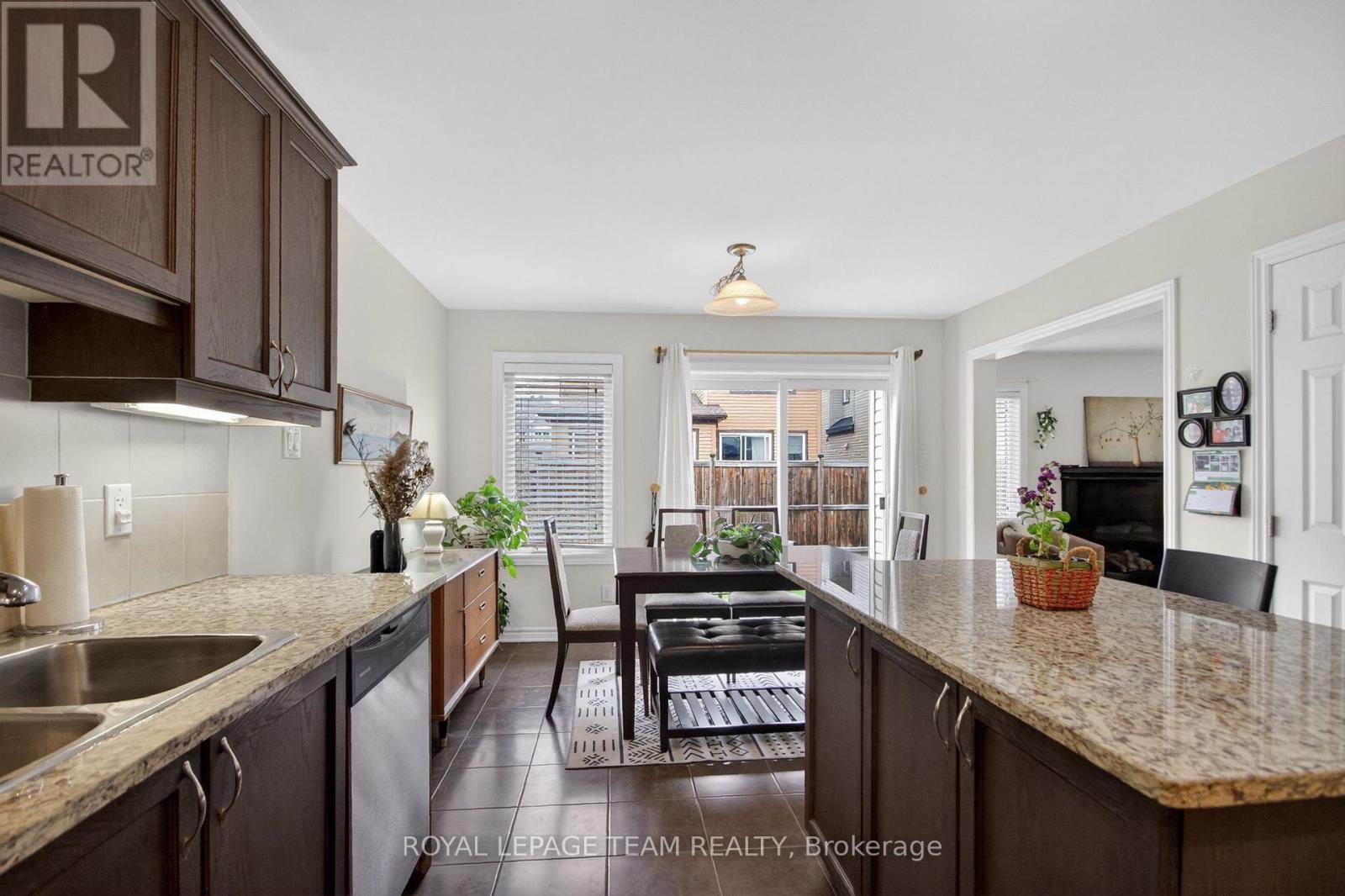 232 RIVERTREE STREET - 16
