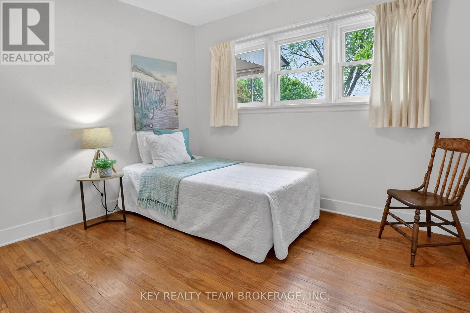188 PRICE AVENUE - 22