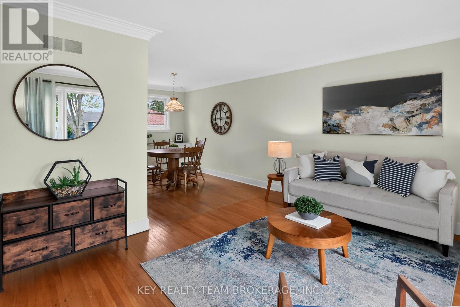 188 PRICE AVENUE - 8