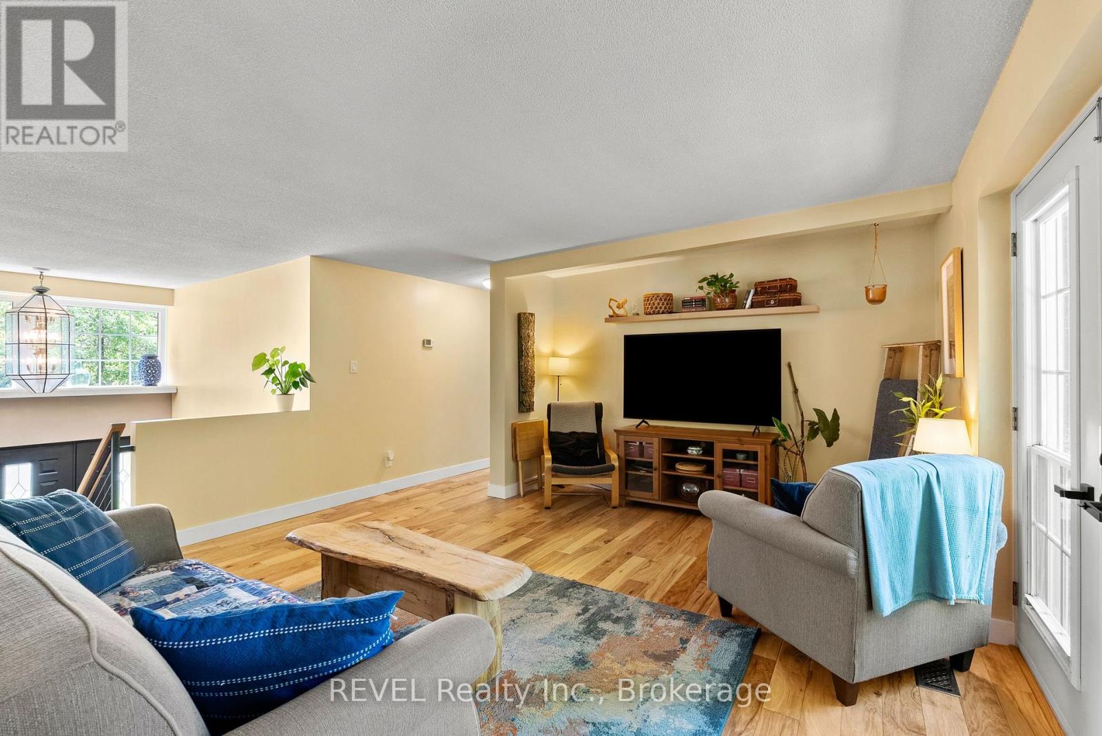 196 WARNER ROAD - 9