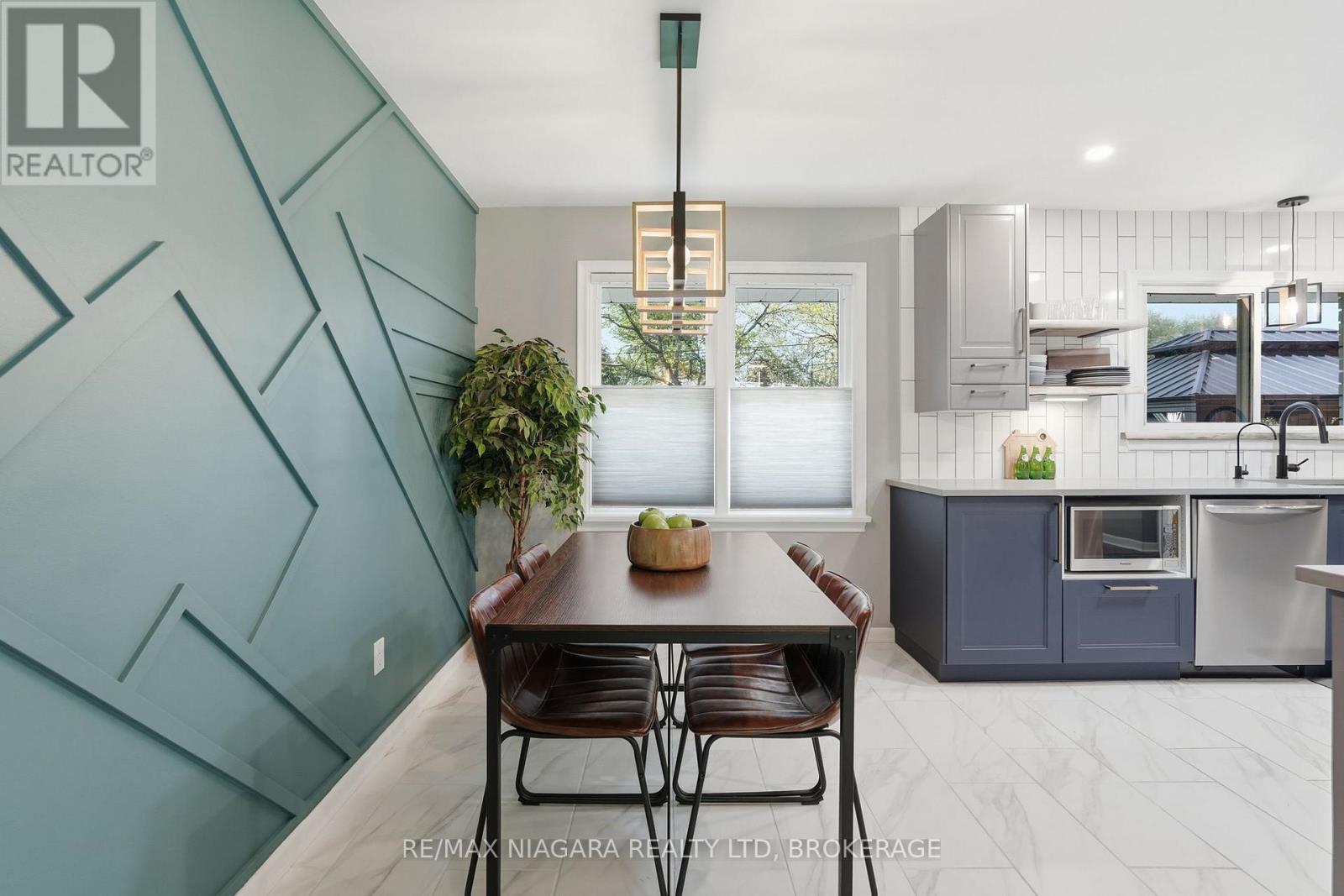 11 BRUCEDALE AVENUE - 10
