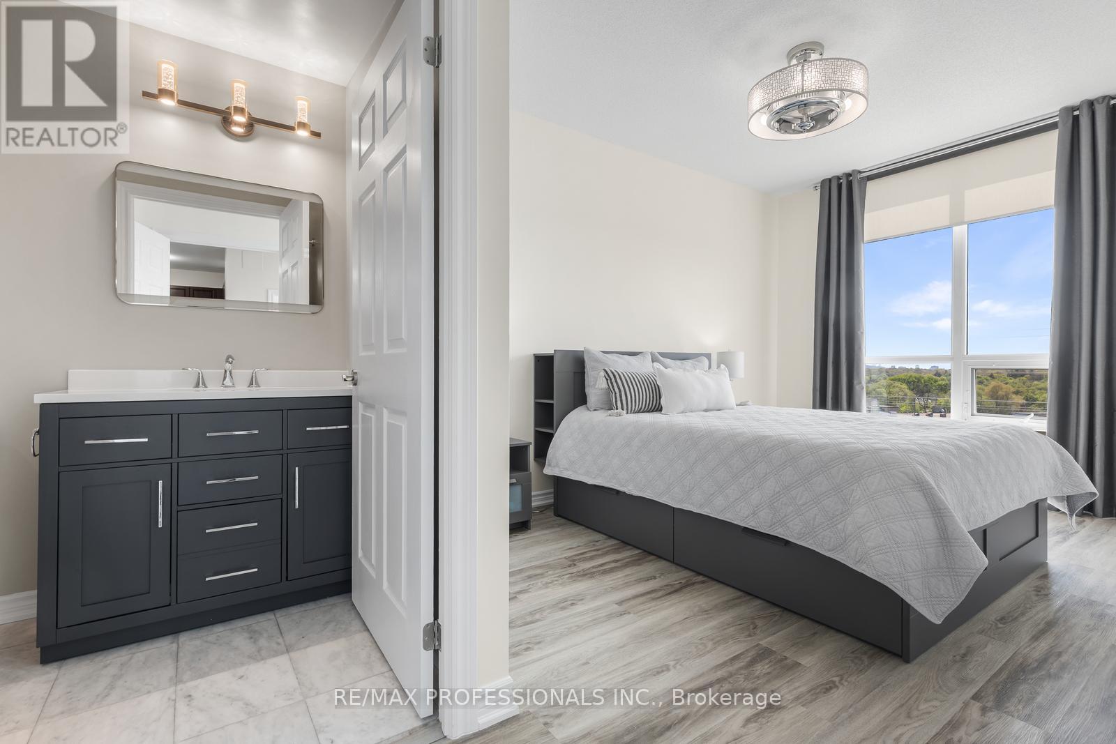 #801 1135 ROYAL YORK ROAD - 10