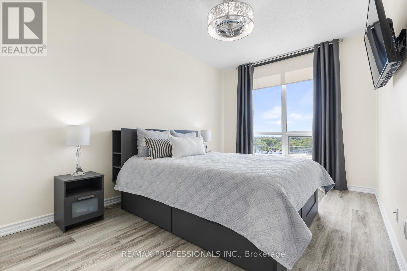 #801 1135 ROYAL YORK ROAD - 9