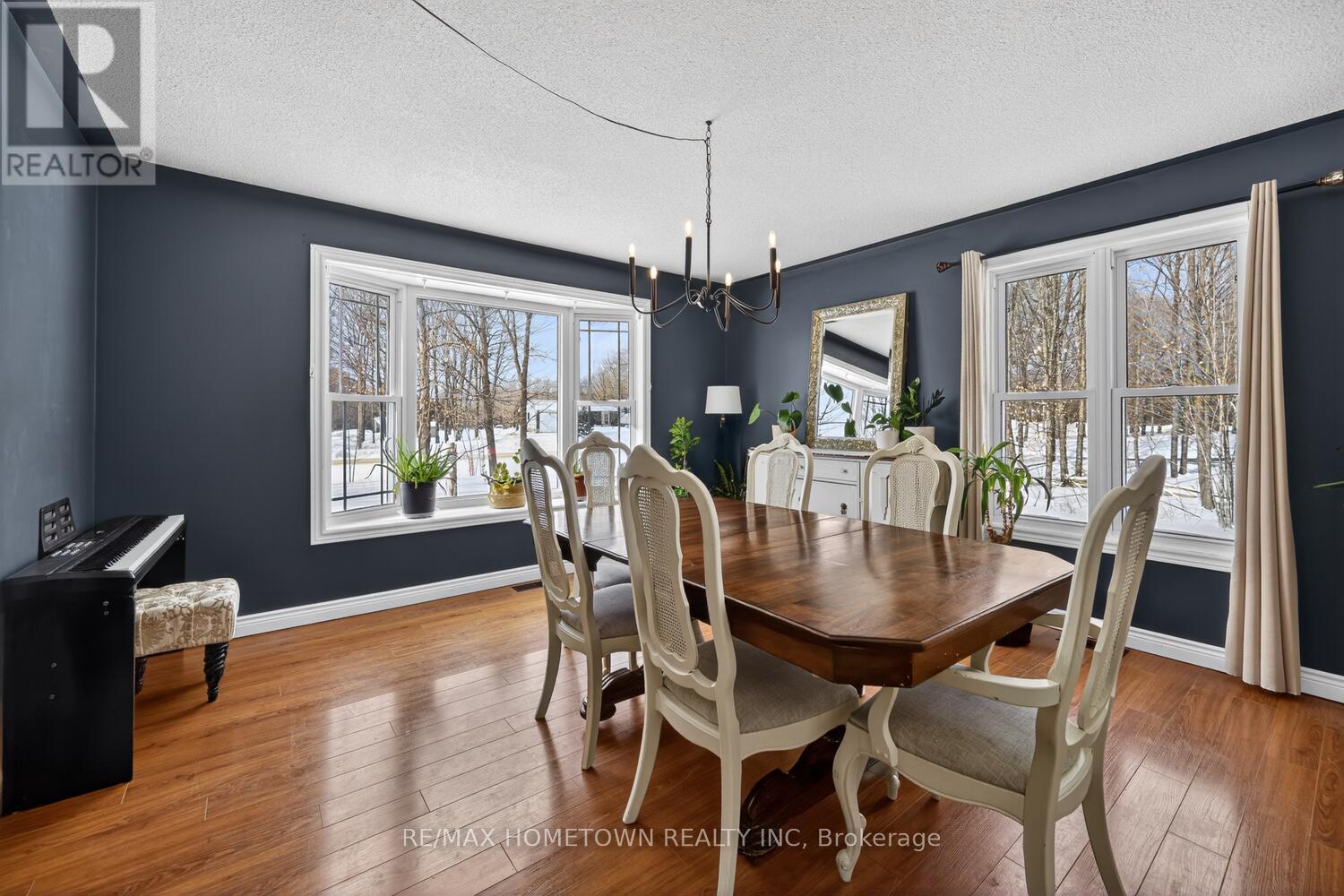 5475 DEJONG ROAD - 6