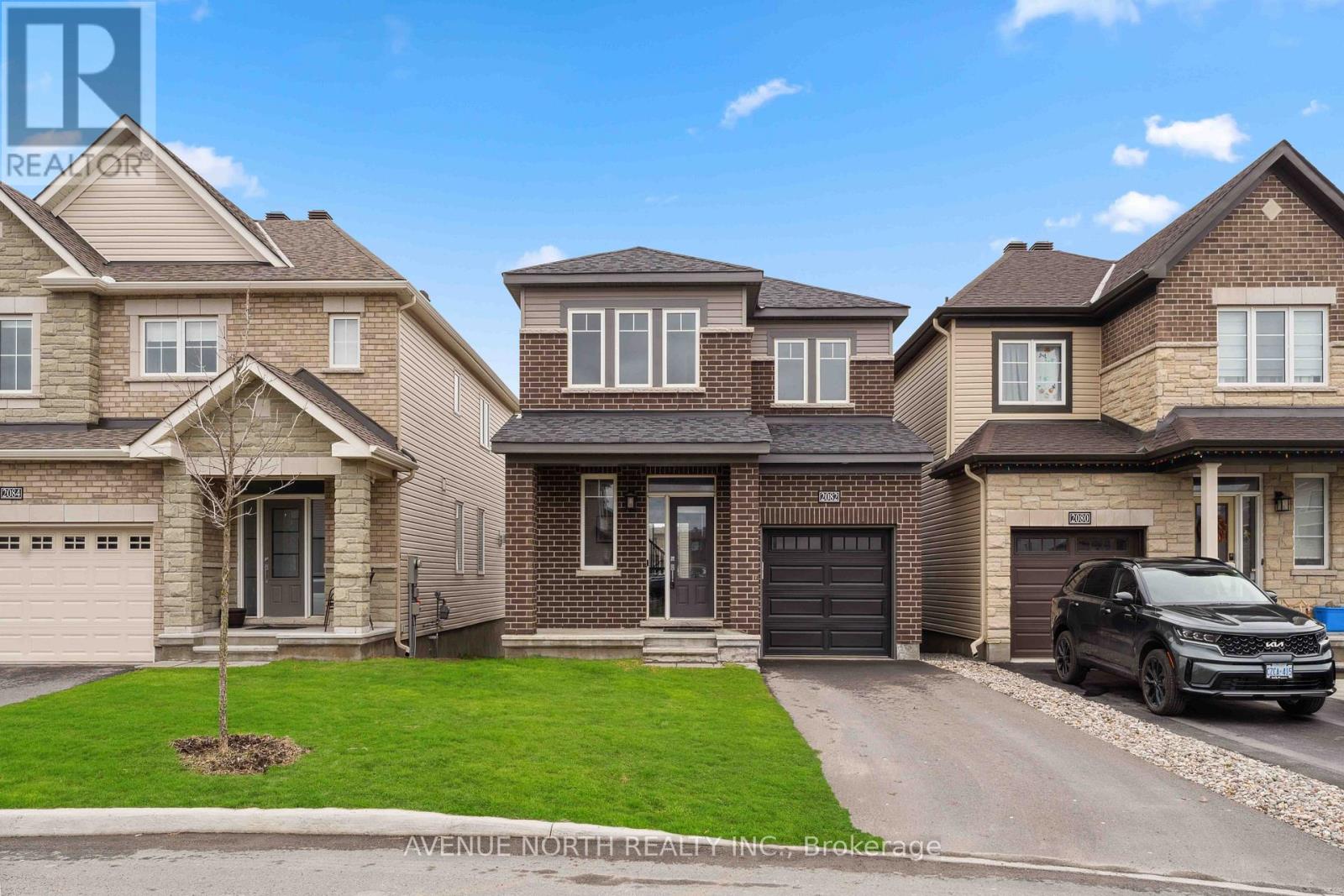2082 CALTRA CRESCENT - 1