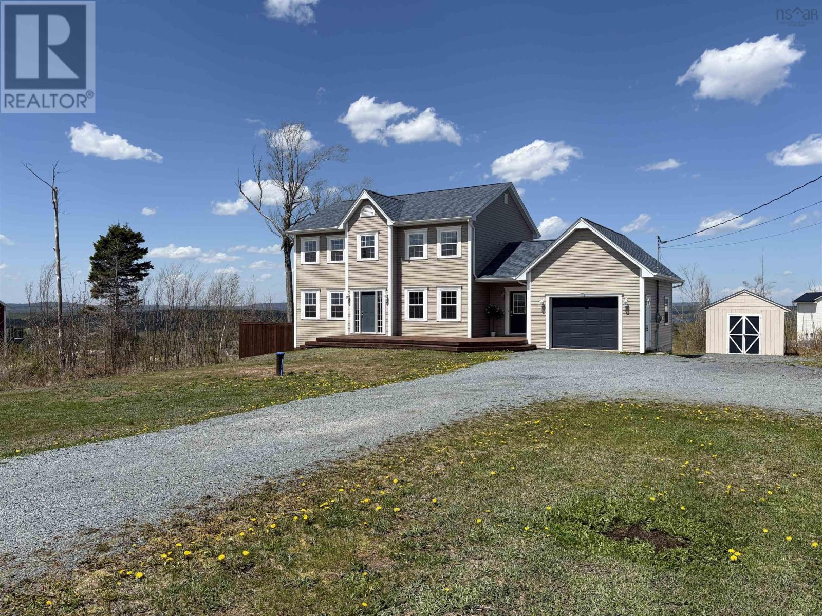 597 Hemlock Drive, Westwood Hills - Image 2