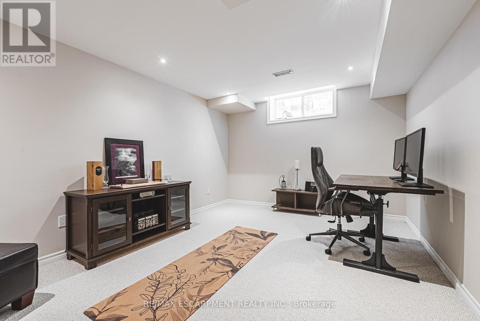 2178 BERWICK DRIVE - 30