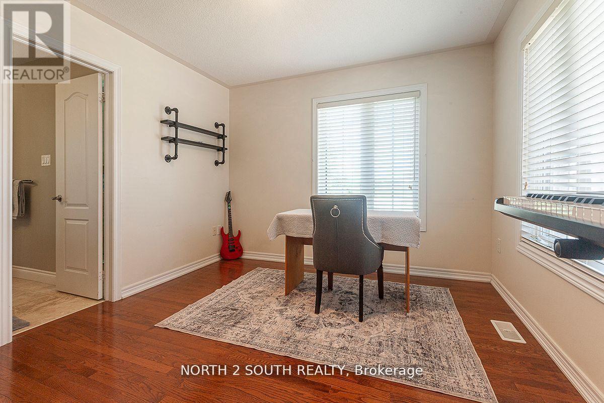 2 YELLOW AVENS BOULEVARD - 33