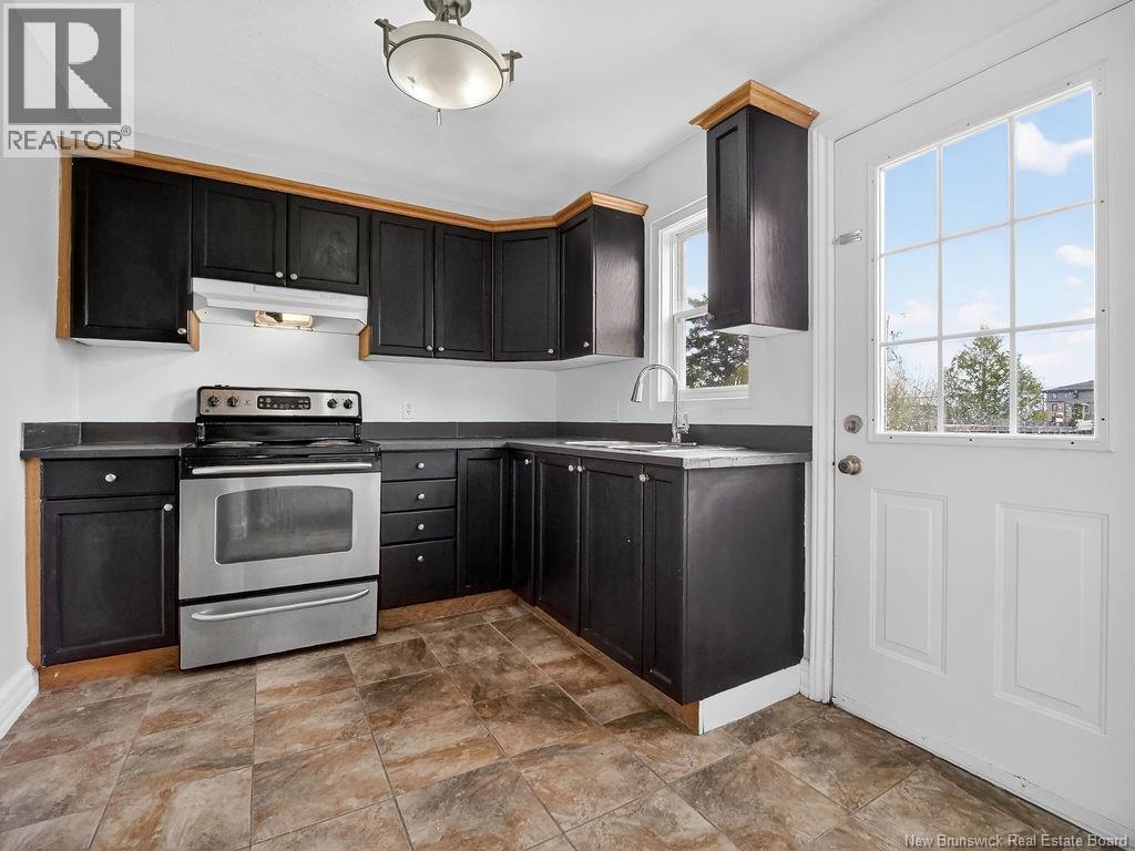 86 Lonsdale Drive - 13