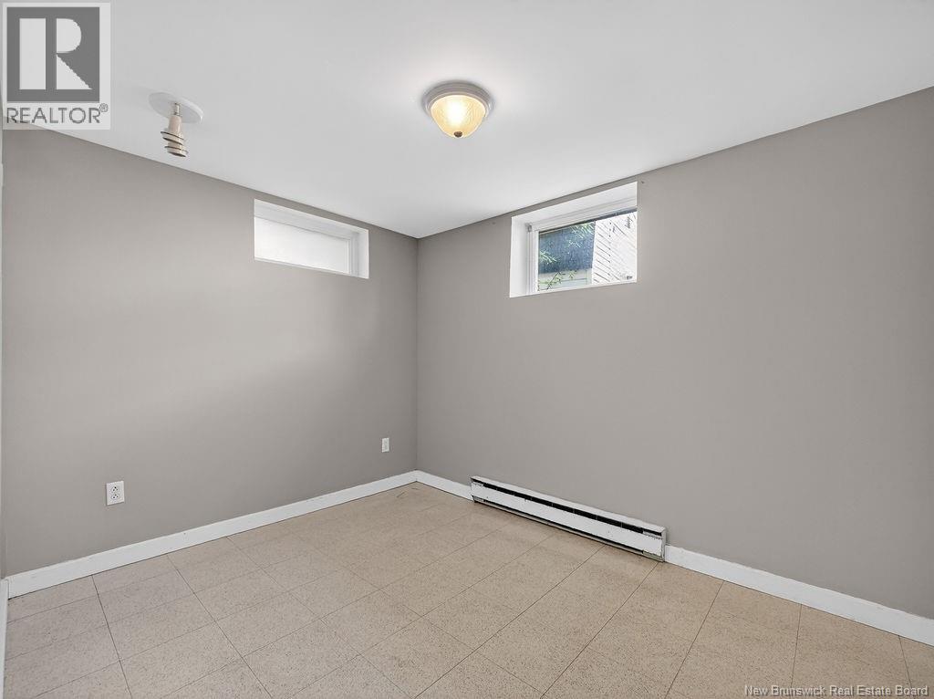 242 Broadway Street - 22