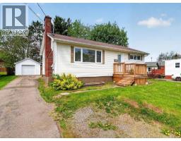242 Broadway Street, photo 2