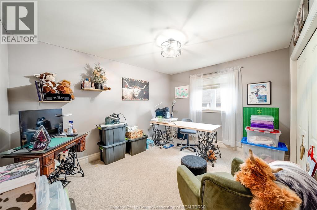 166 WOODYCREST - 21