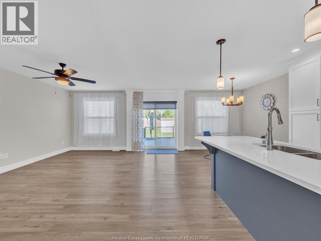 201 MEADOWVIEW AVENUE - 19