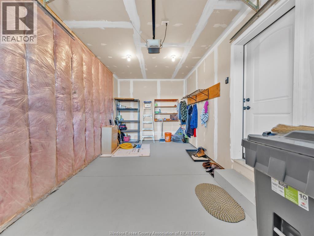 201 MEADOWVIEW AVENUE - 29