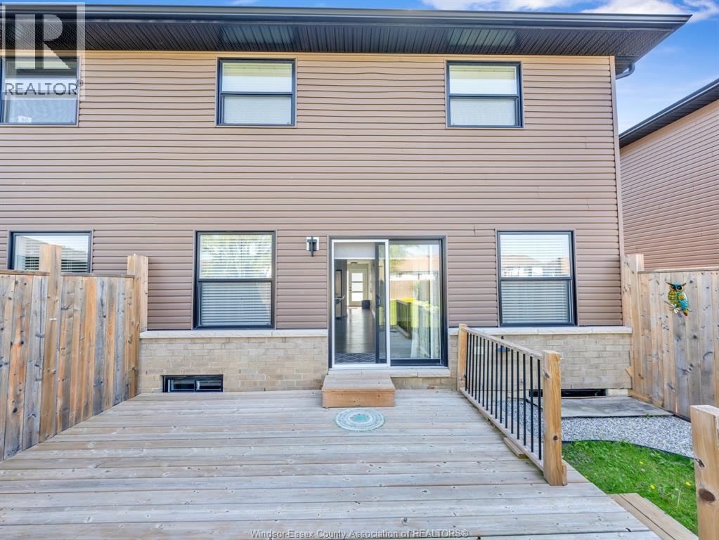 201 MEADOWVIEW AVENUE - 32