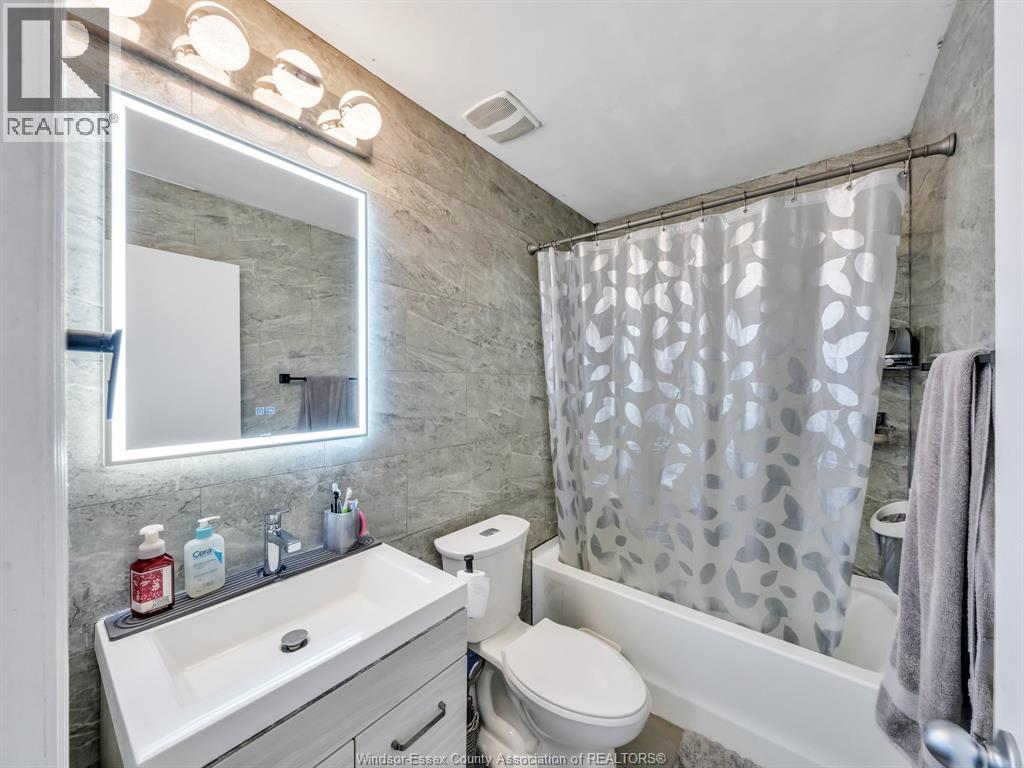 10670 LAMBETH ROAD, Windsor, Ontario, N8R1C9 — Photo 11