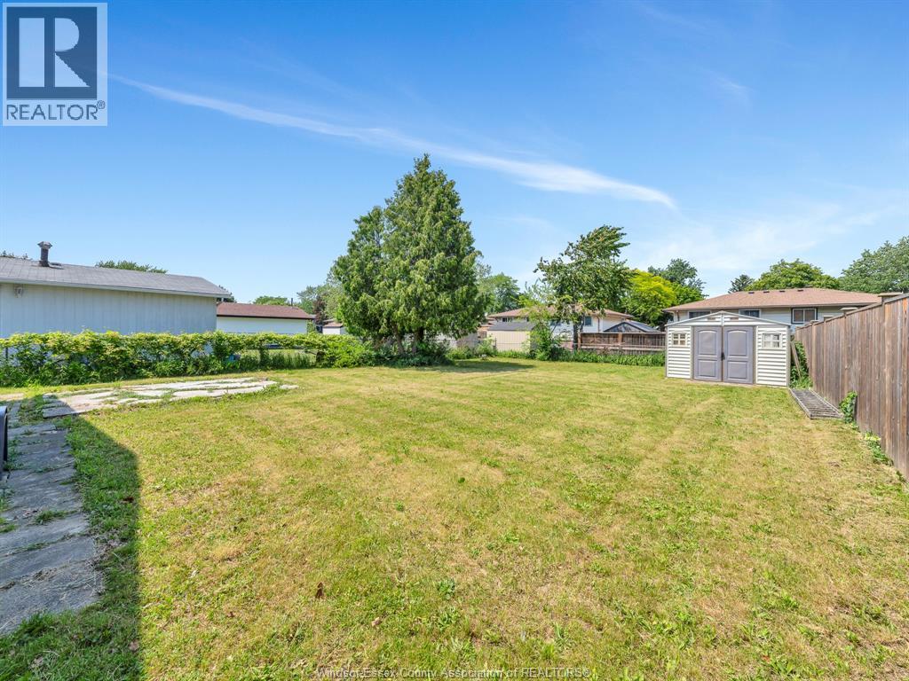 10670 LAMBETH ROAD, Windsor, Ontario, N8R1C9 — Photo 16