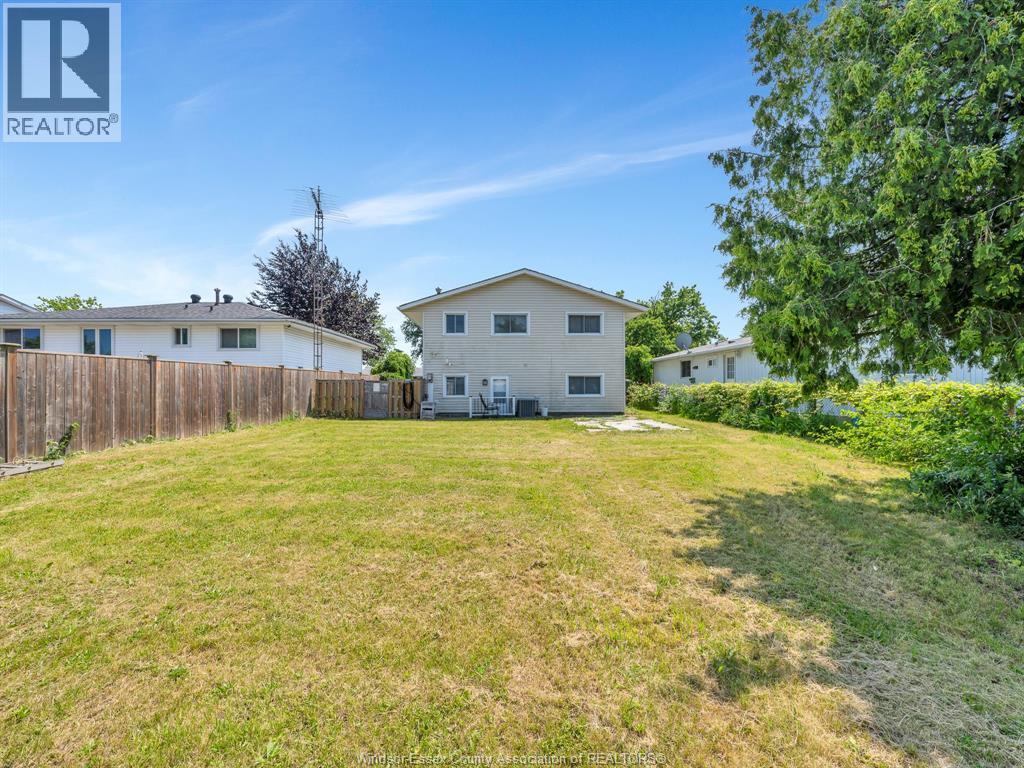 10670 LAMBETH ROAD, Windsor, Ontario, N8R1C9 — Photo 33