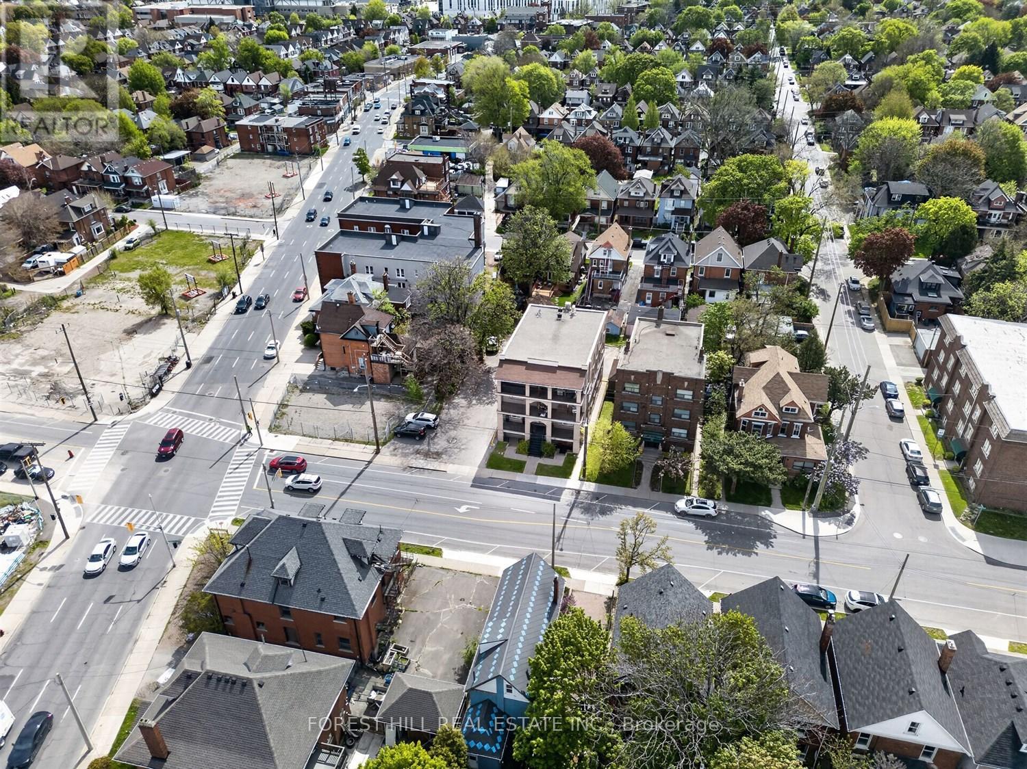 #3 9 SHERMAN AVENUE - 27