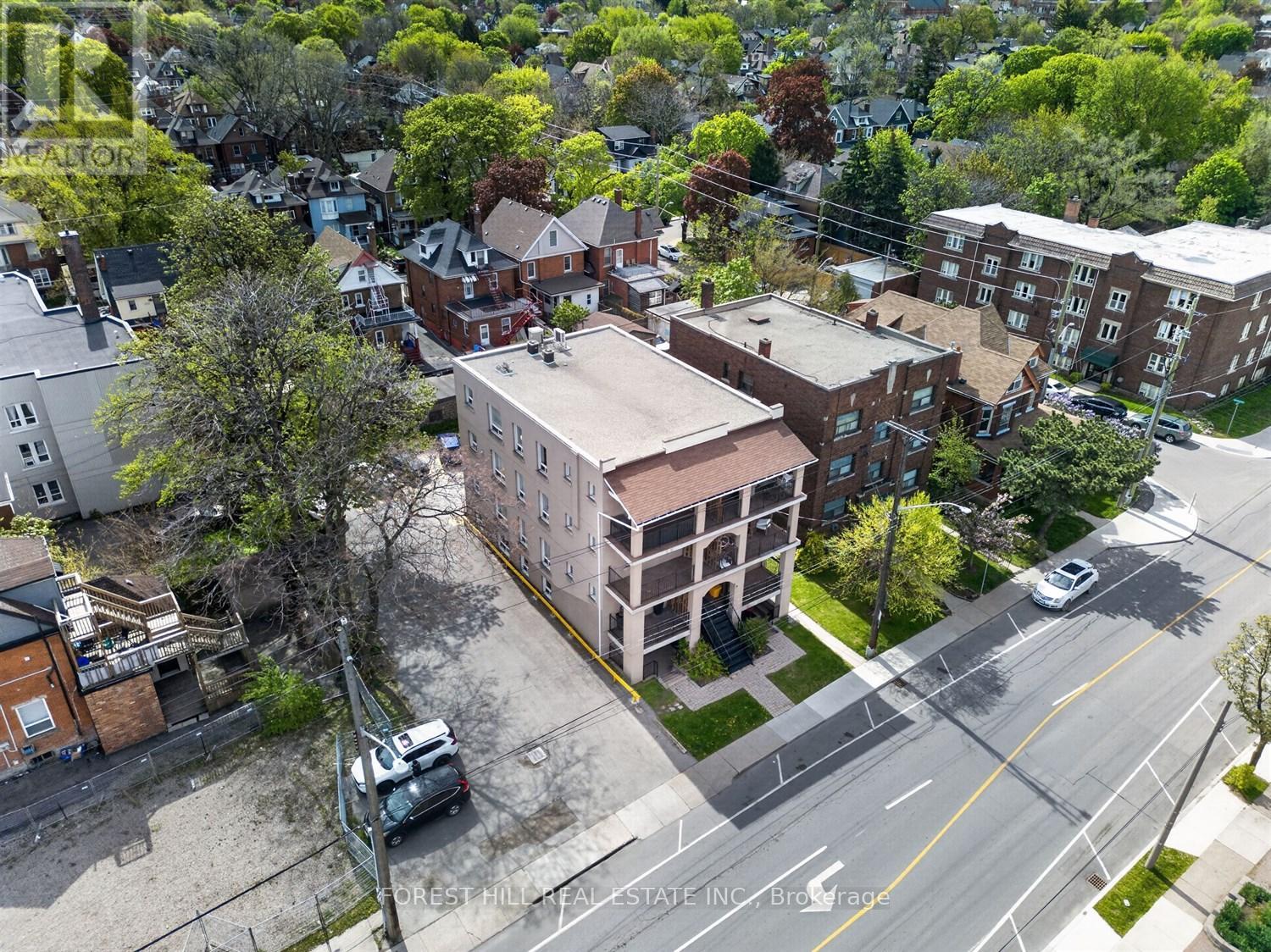 #3 9 SHERMAN AVENUE - 28
