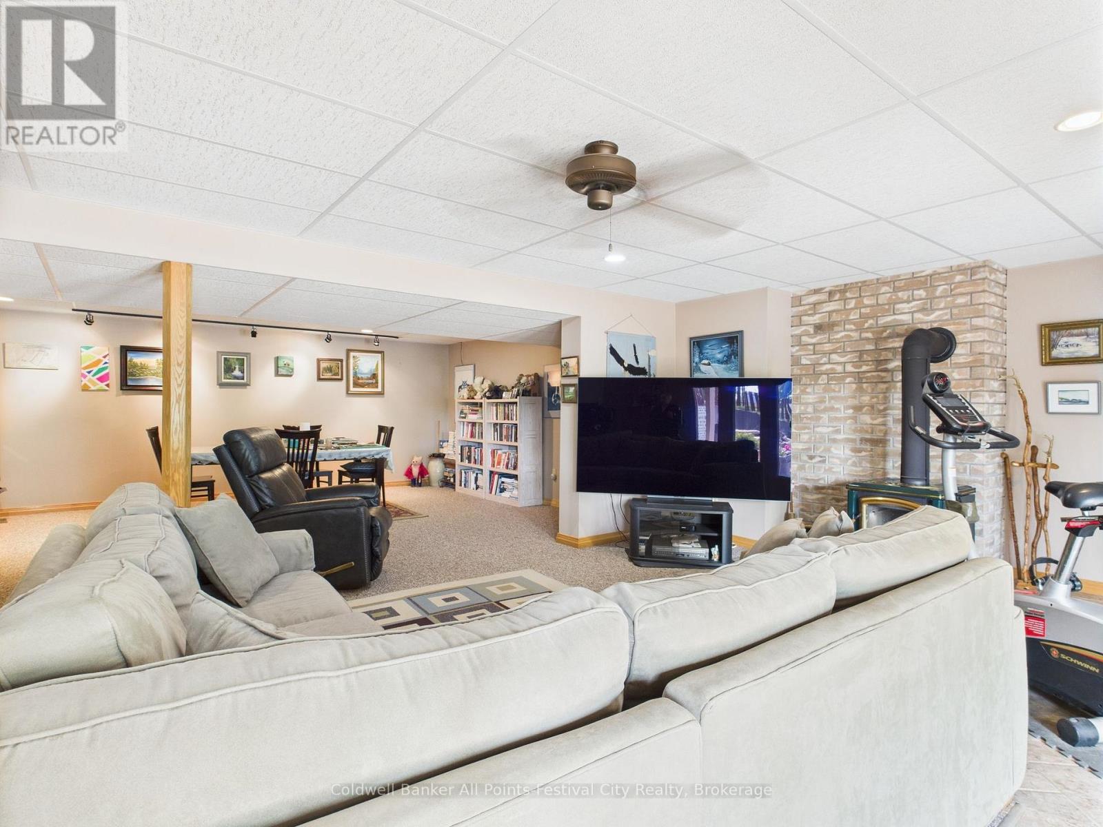 390 PARADISE LAKE STREET - 32