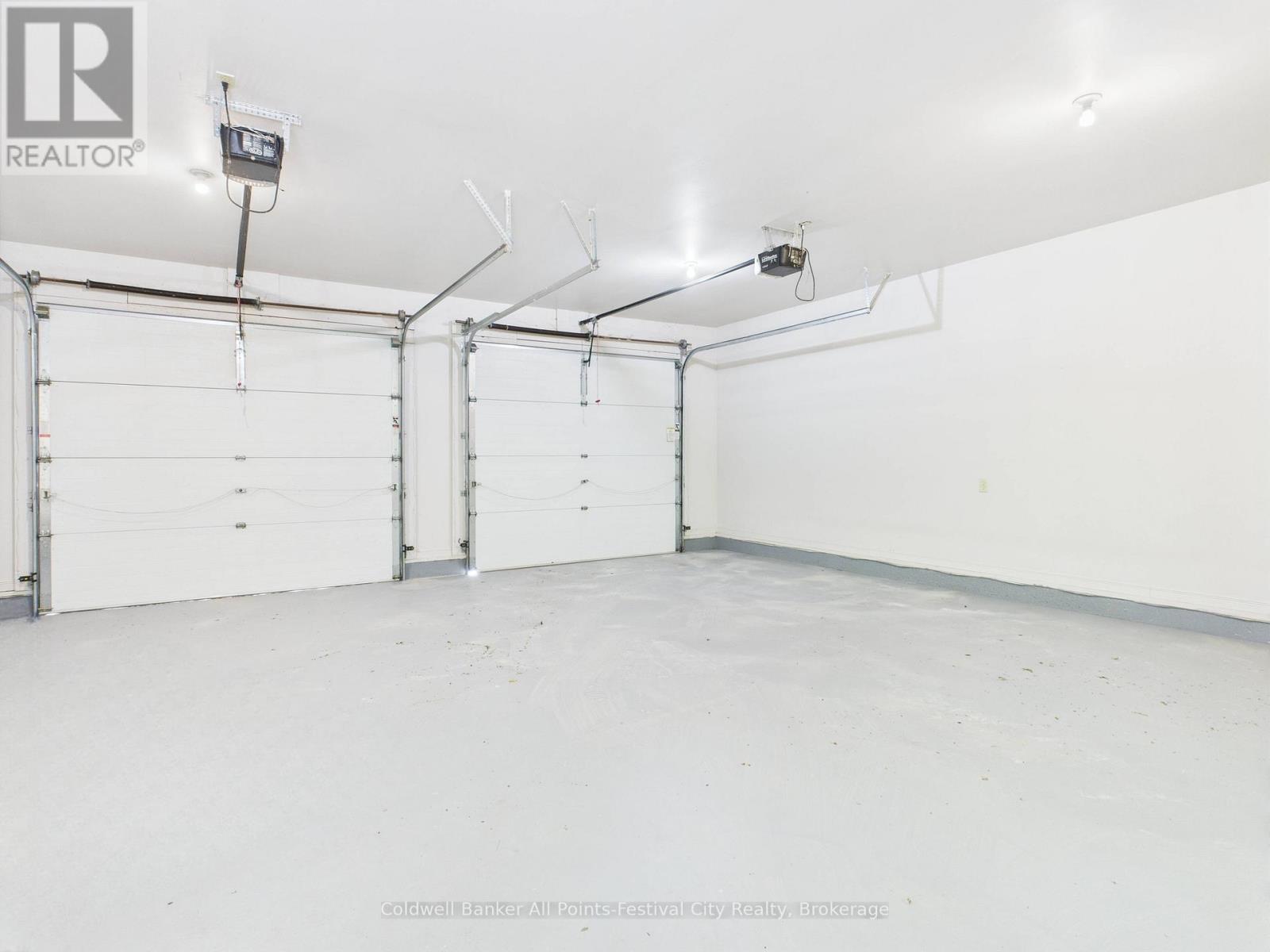 390 PARADISE LAKE STREET - 40
