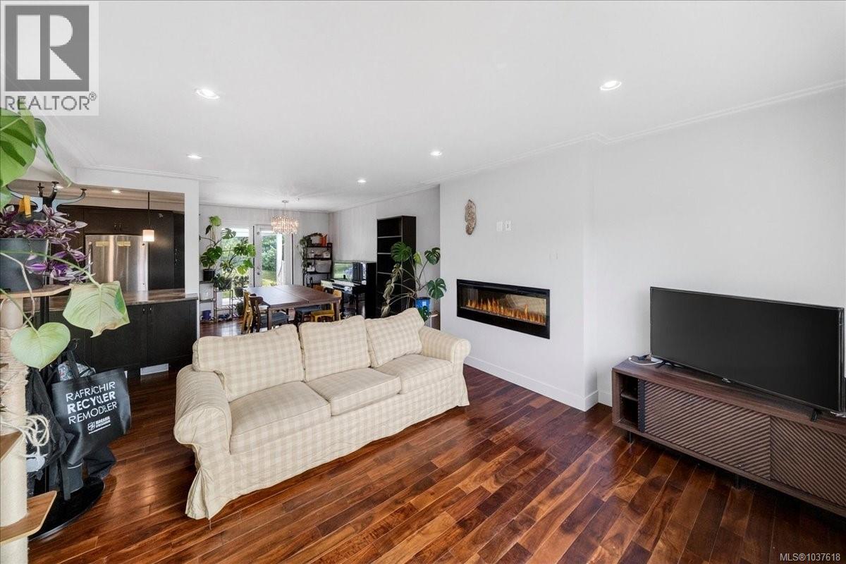 4425 Torrington Rd - 8