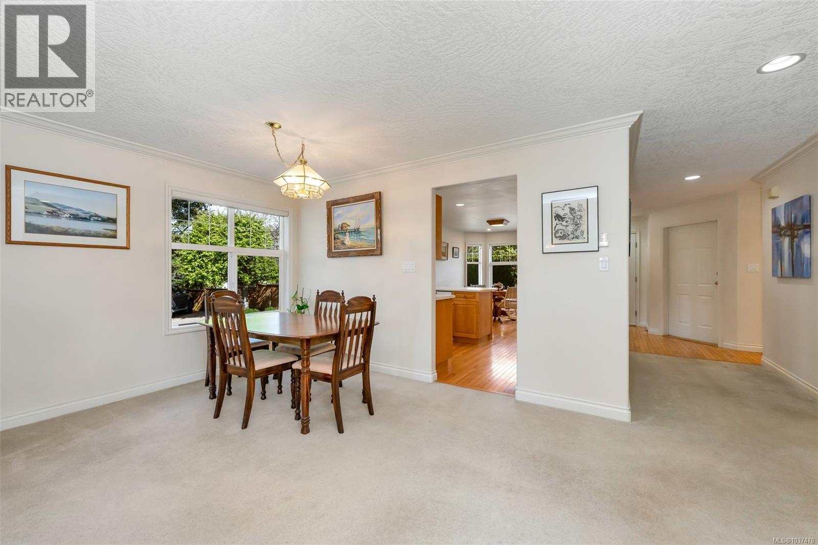 #16 4383 Torquay Dr - 21