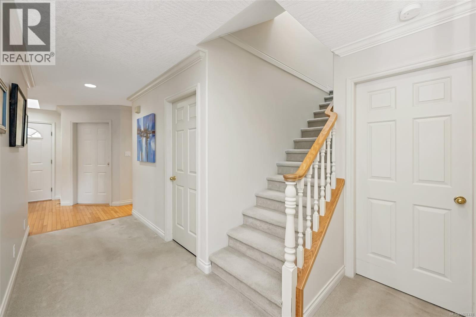 #16 4383 Torquay Dr - 26