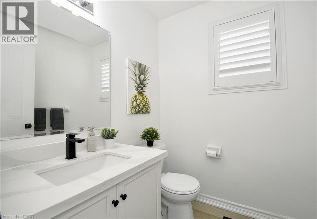 32 KROEGER Crescent - 12