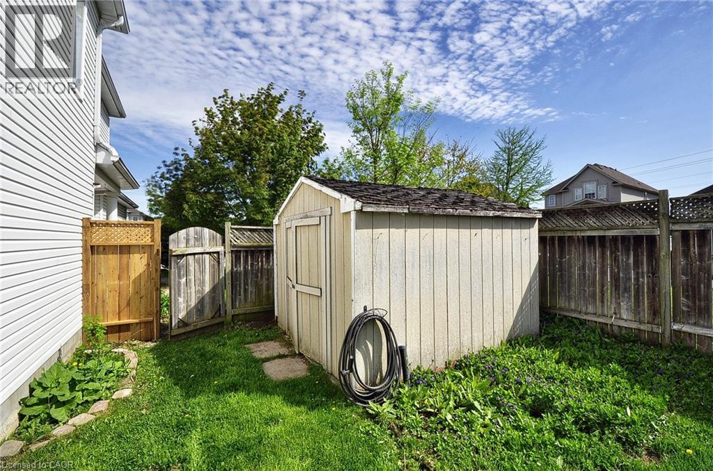 32 KROEGER Crescent - 28