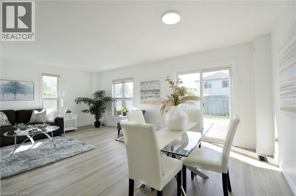 32 KROEGER Crescent - 6