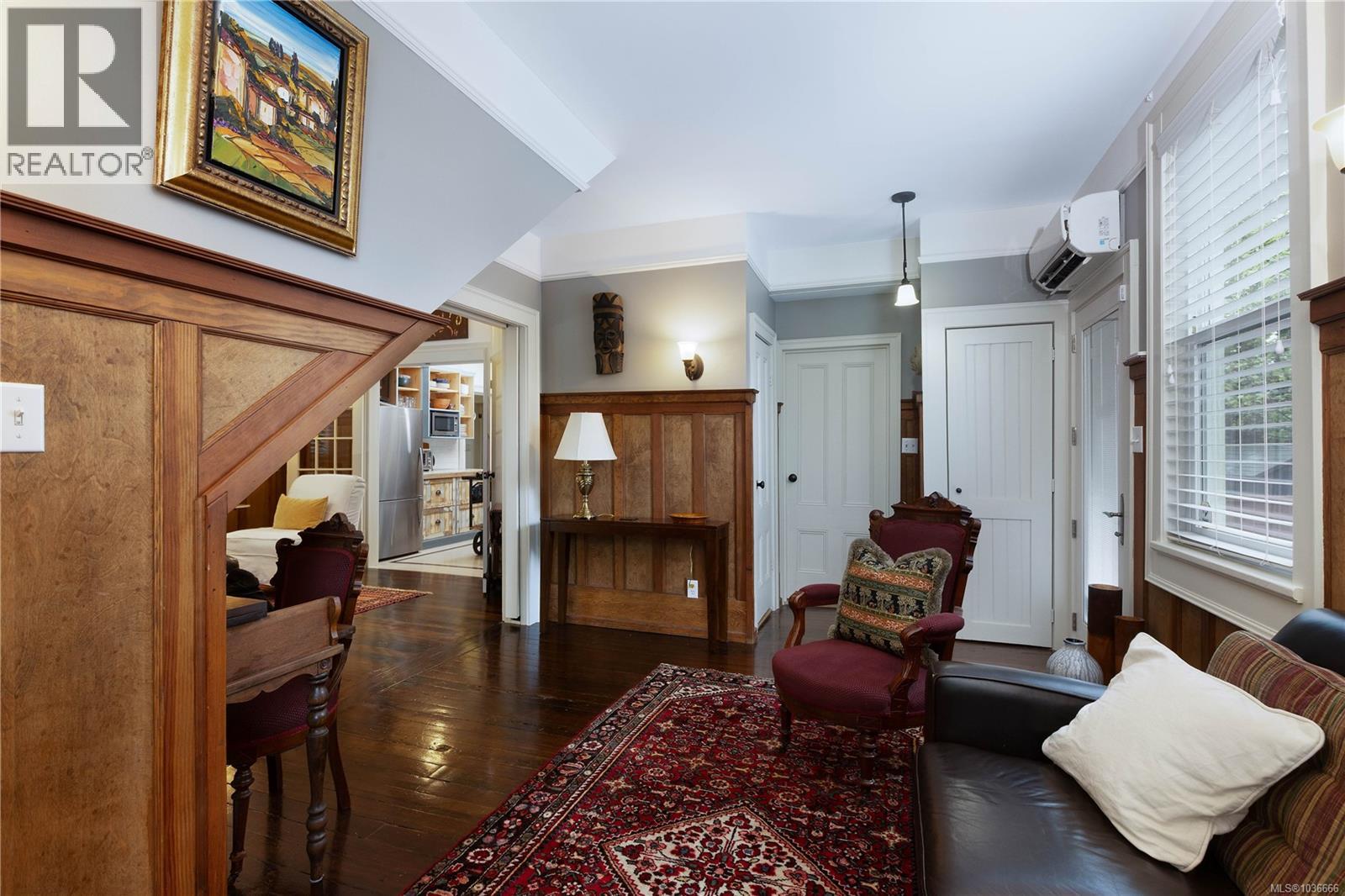 701 Connaught Rd - 7