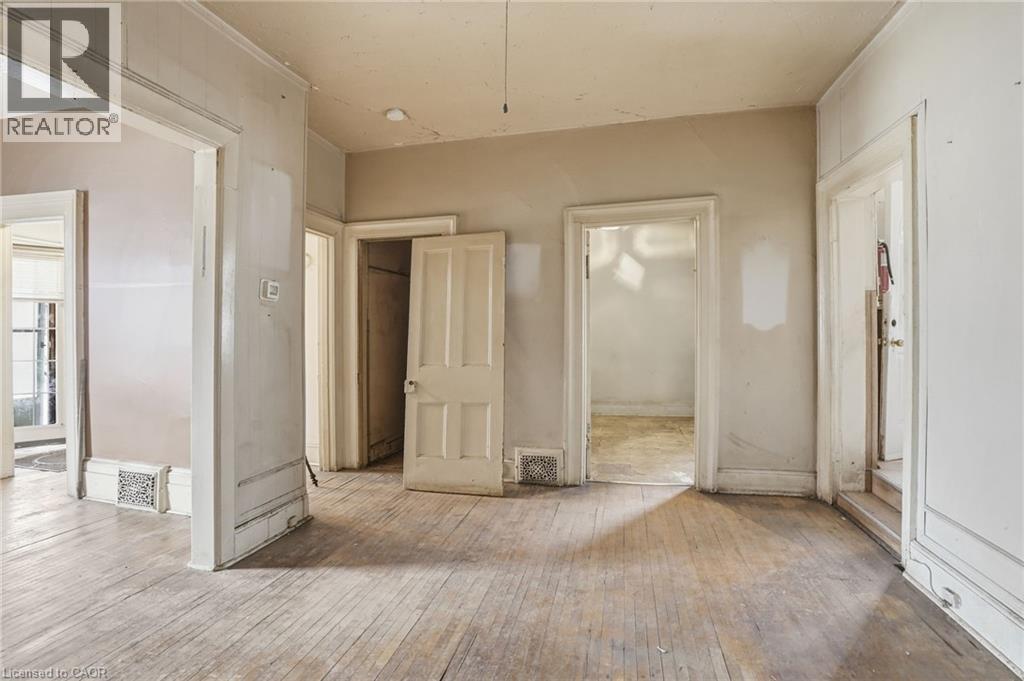 42 BURLINGTON Street E - 14