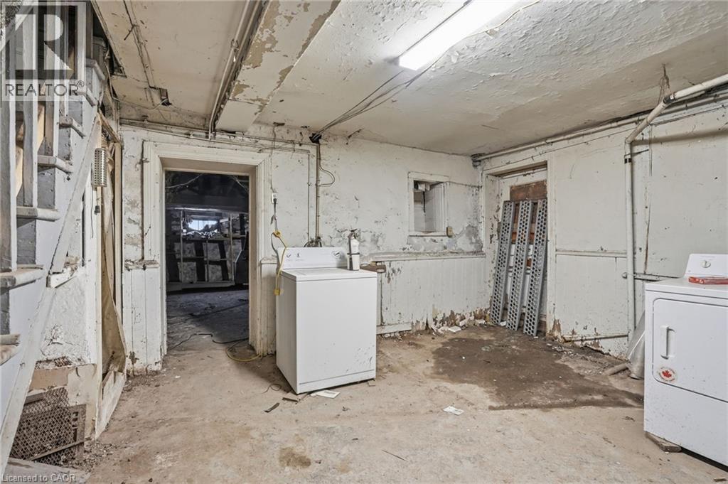 42 BURLINGTON Street E - 26