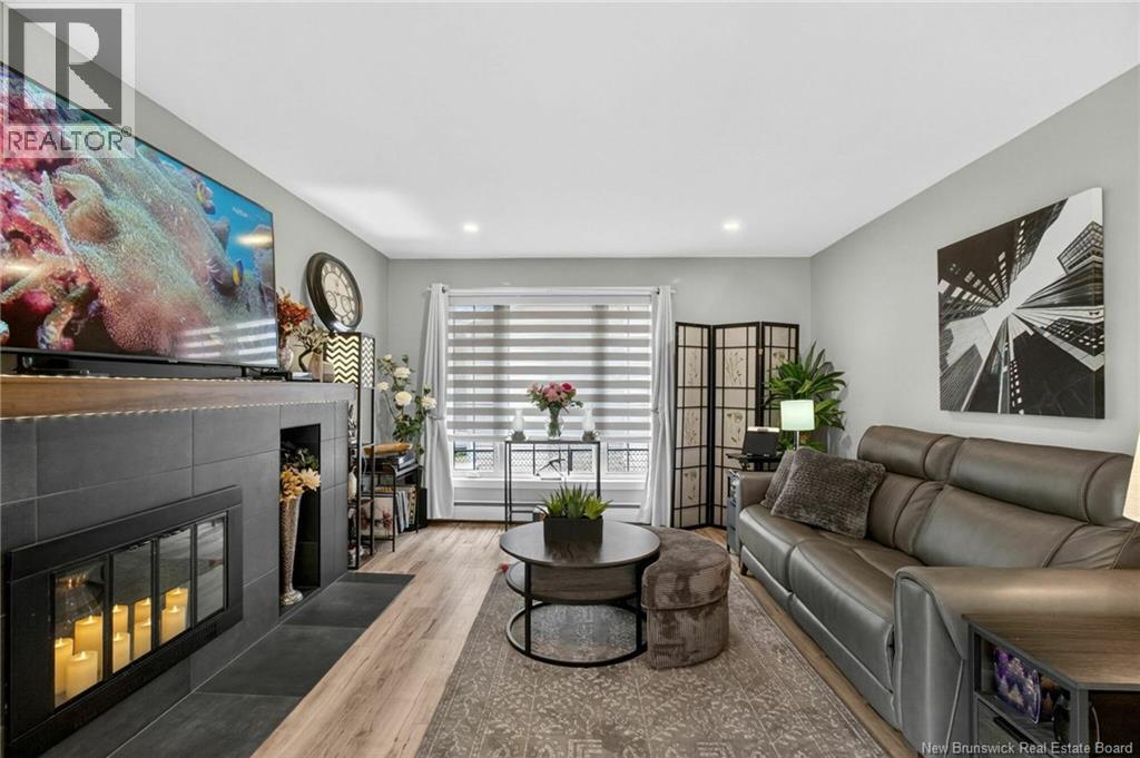 240 Denys Avenue - 4