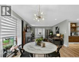 240 Denys Avenue, photo 3