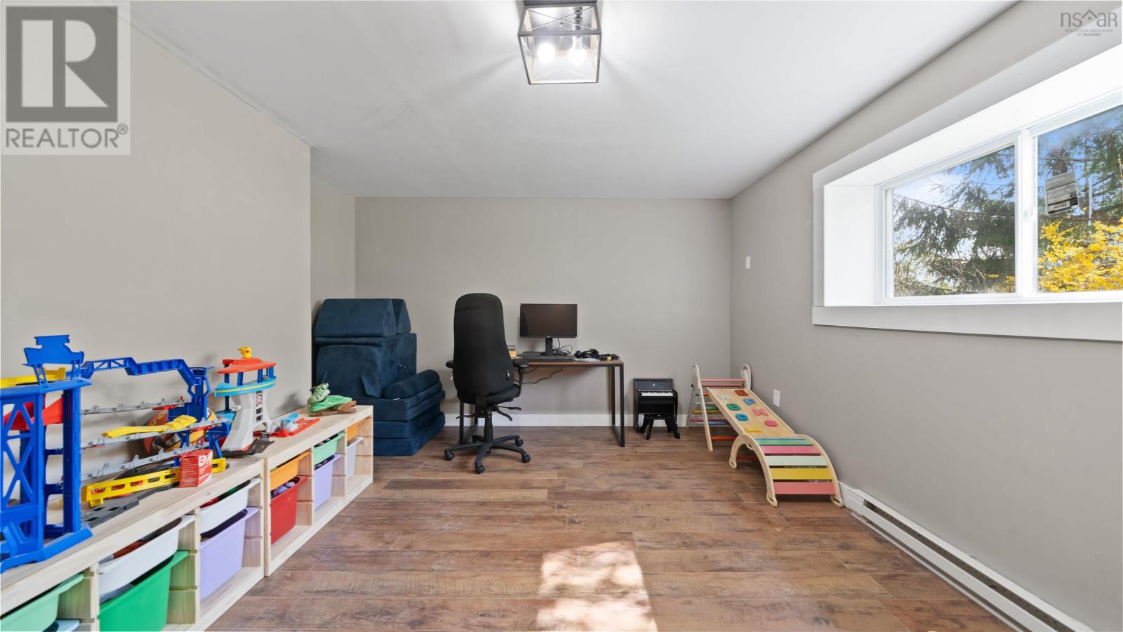 Property 34 of 47 of 2216 Sackville Drive