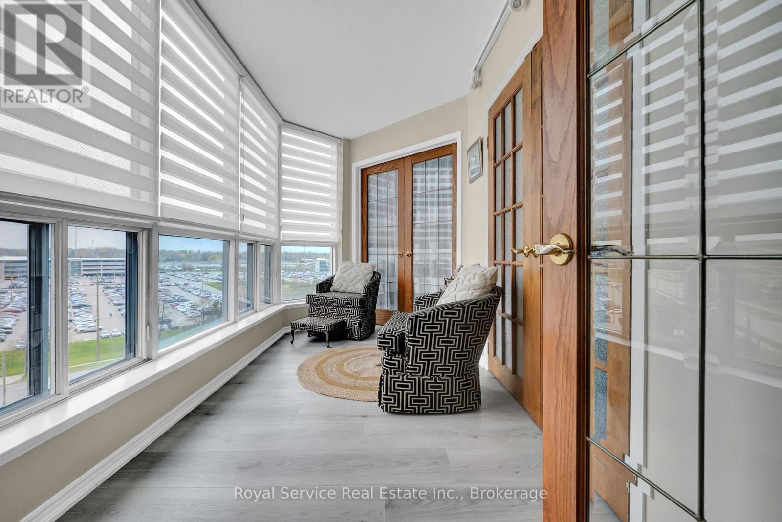 #910 360 WATSON STREET W - 14