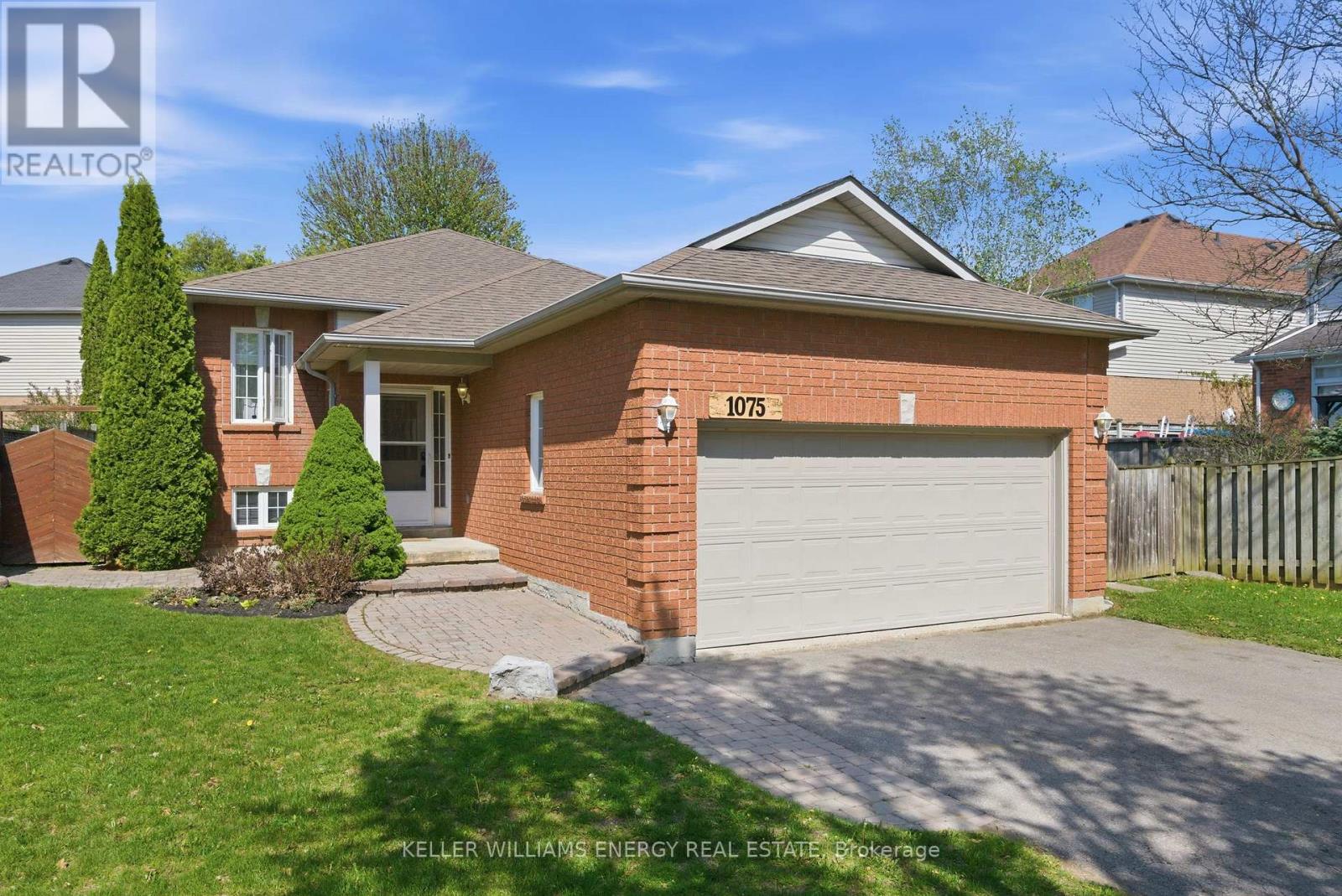 1075 RIDGEMOUNT BOULEVARD - 2