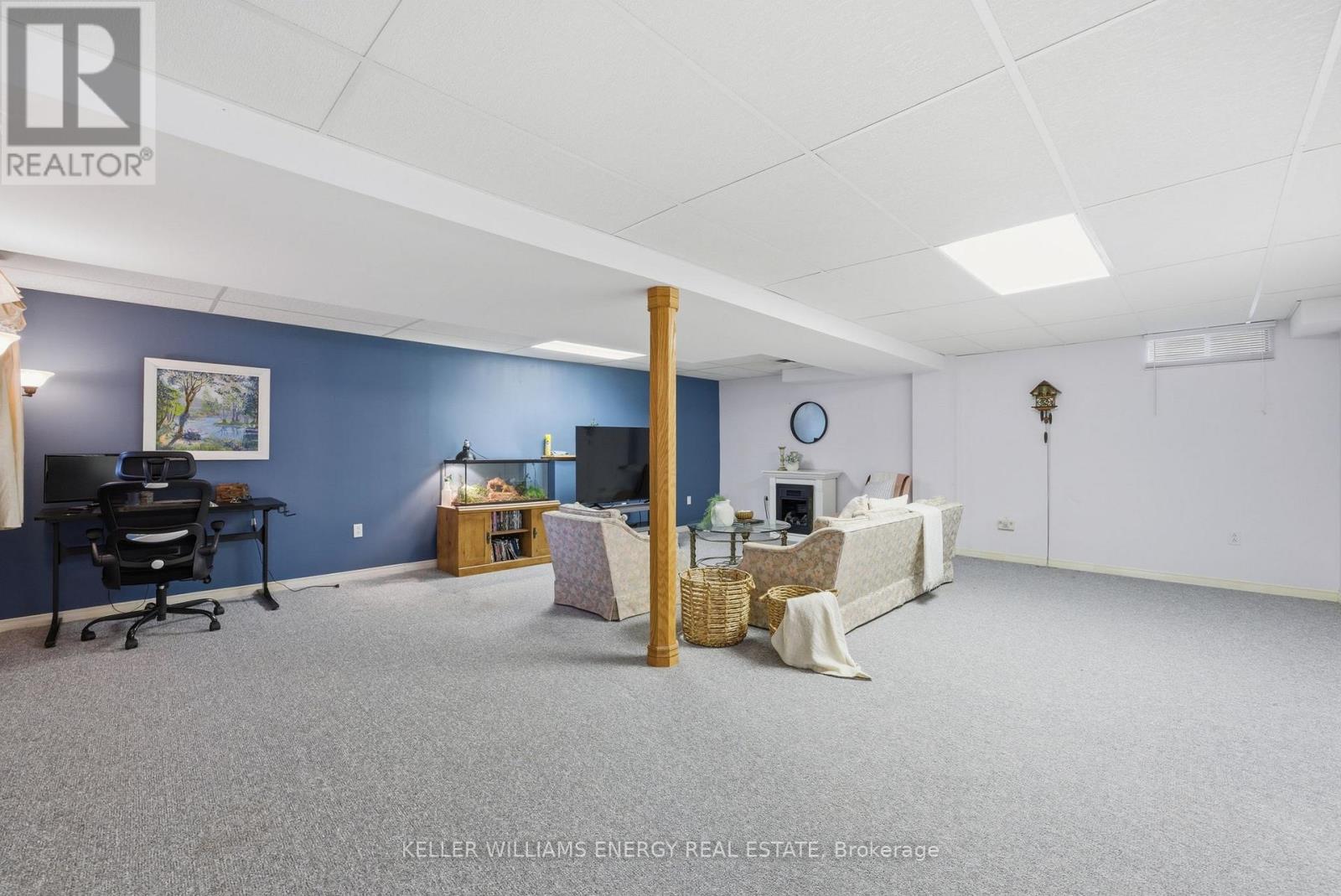 1075 RIDGEMOUNT BOULEVARD - 22