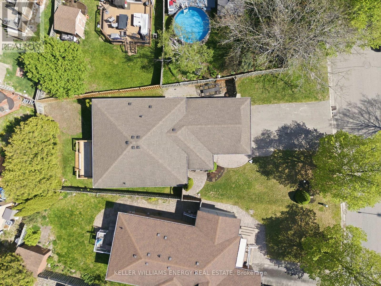1075 RIDGEMOUNT BOULEVARD - 34