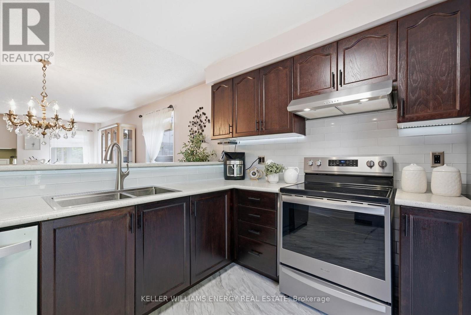 1075 RIDGEMOUNT BOULEVARD - 4