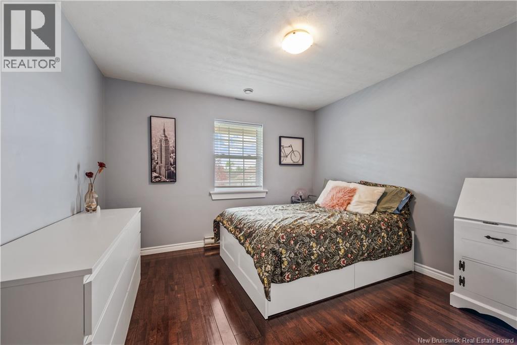 392 Mandeville - 17